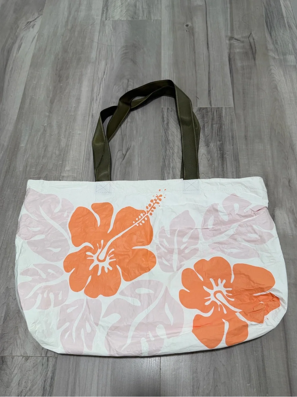 Aloha collection holo holo tote